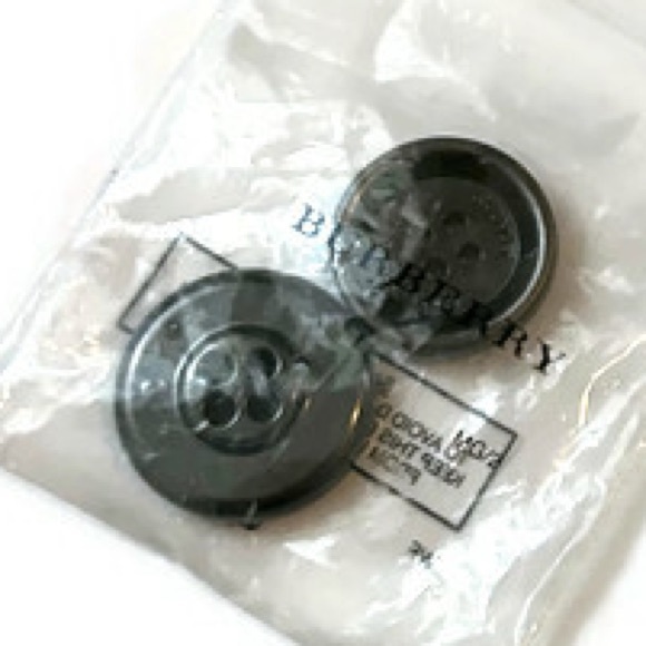 Burberry Trench Coat Replacement Buttons - Picture 3 of 5